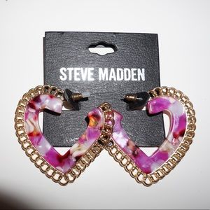 Steve Madden heart shaped hoops earrings
